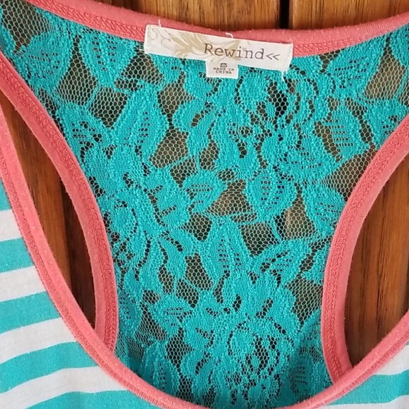 Flowt tank top - Picture 3 of 3